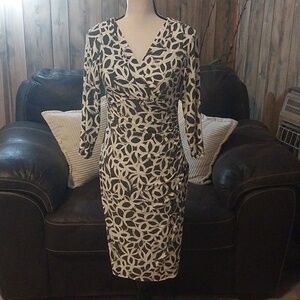 Gray and white Ralph Lauren 3/4 sleeve v-neck dress, size 4